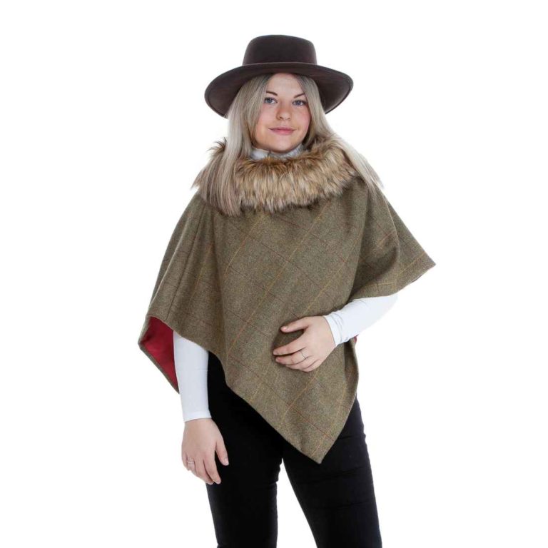 Megan Short Faux-Fur Cape