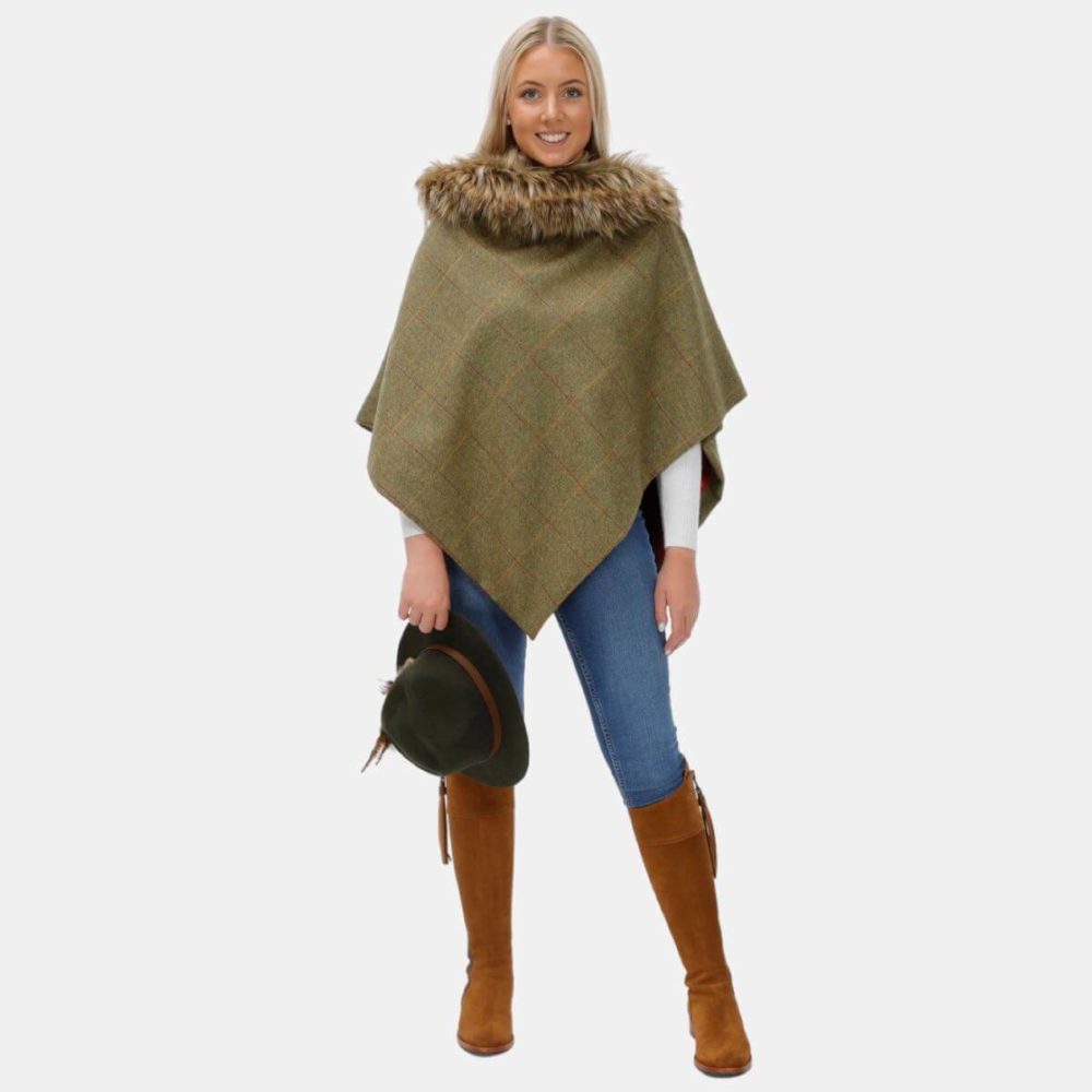 Megan Regular Faux-Fur Collar Cape Megan Regular Faux-Fur Collar Cape