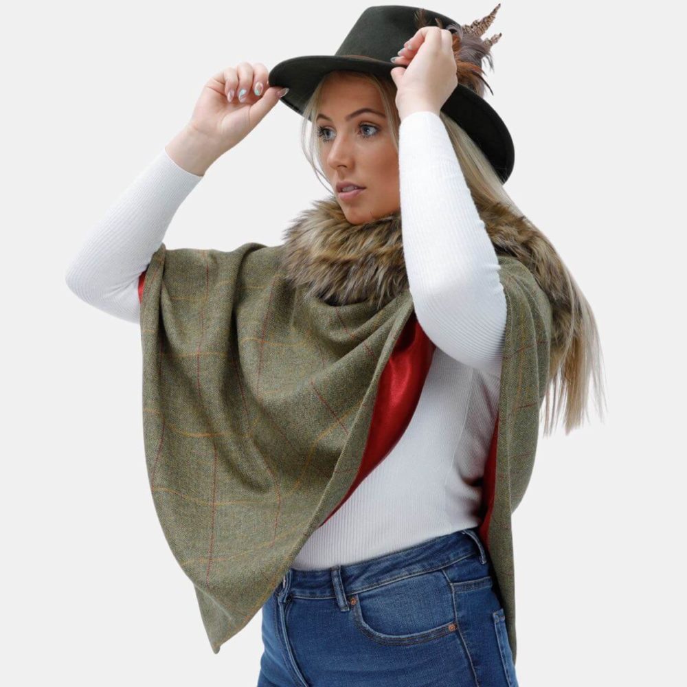 Megan Regular Faux-Fur Collar Cape Megan Regular Faux-Fur Collar Cape