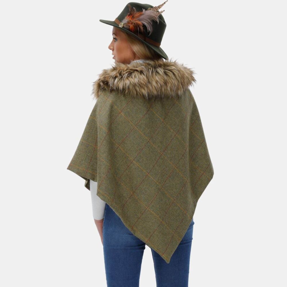 Megan Regular Faux-Fur Collar Cape Megan Regular Faux-Fur Collar Cape