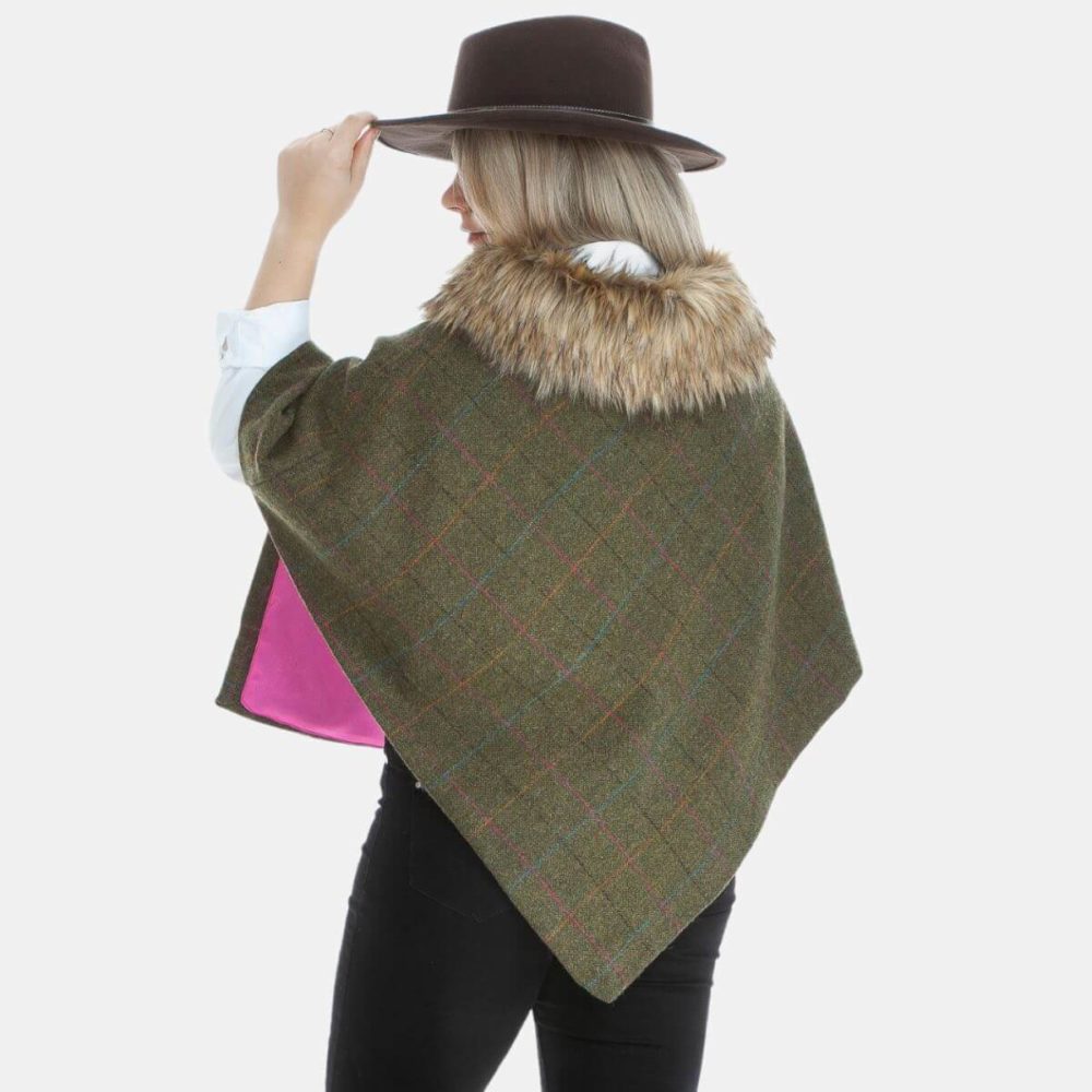 Georgina Shorter Faux-Fur Collar Cape Georgina Shorter Faux-Fur Collar Cape