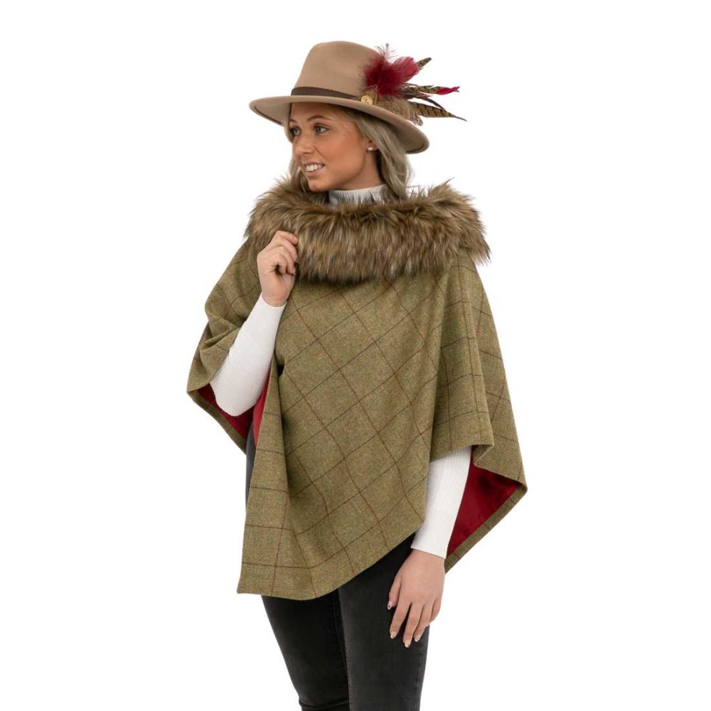 COTRCFF4 A Cotswold Regular Cape